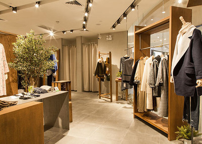 服装销售人员越“色”，业绩就会越好！